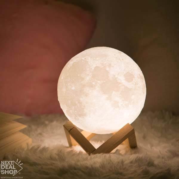 Lua Luminária 3D (com Stand em Madeira) - Cazza